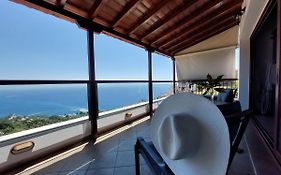 Horizon Studios With Sea View - Free Parking